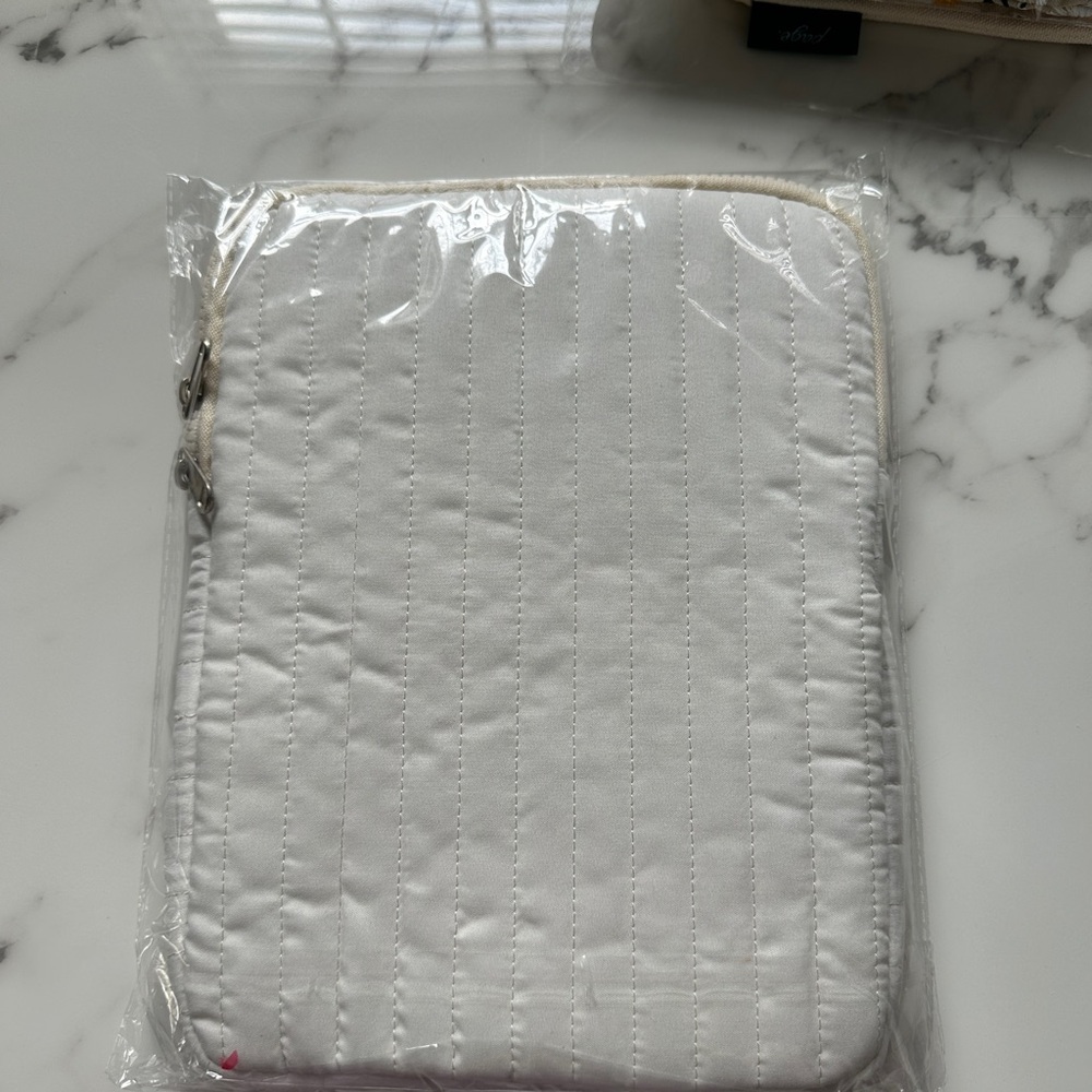 White Tablet/Book Case